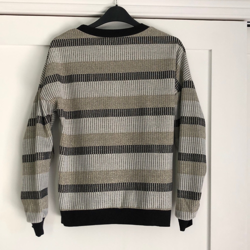 BCBGeneration pullover top - Picture 4 of 4
